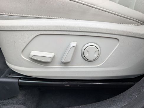 Used 2022 Kia Sorento SX image 16