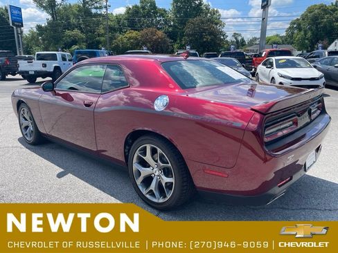 Used 2017 Dodge Challenger SXT Plus RWD image 29