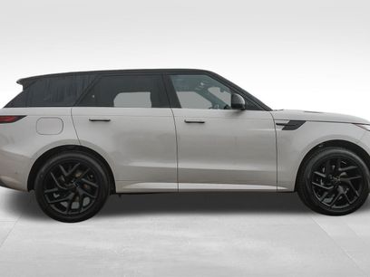 New 2026 Land Rover Range Rover Sport Dynamic SE