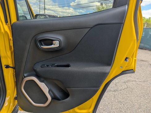 Used 2017 Jeep Renegade Sport w/ Power & Air Group AWD/4WD image 18