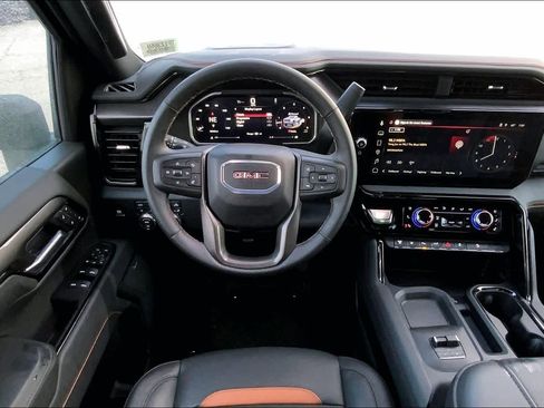 Used 2026 GMC Sierra 2500 AT4 w/ AT4 Premium Plus Package image 5