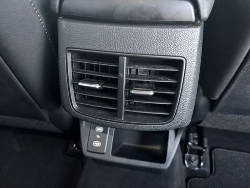 Used 2025 Kia Seltos S image 23