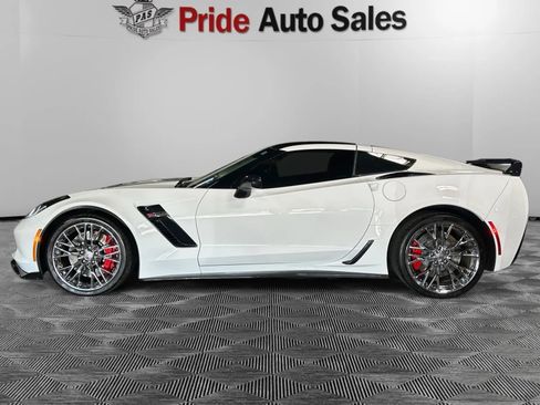 Used 2016 Chevrolet Corvette Z06 w/ 2LZ Preferred Equipment Group RWD image 8
