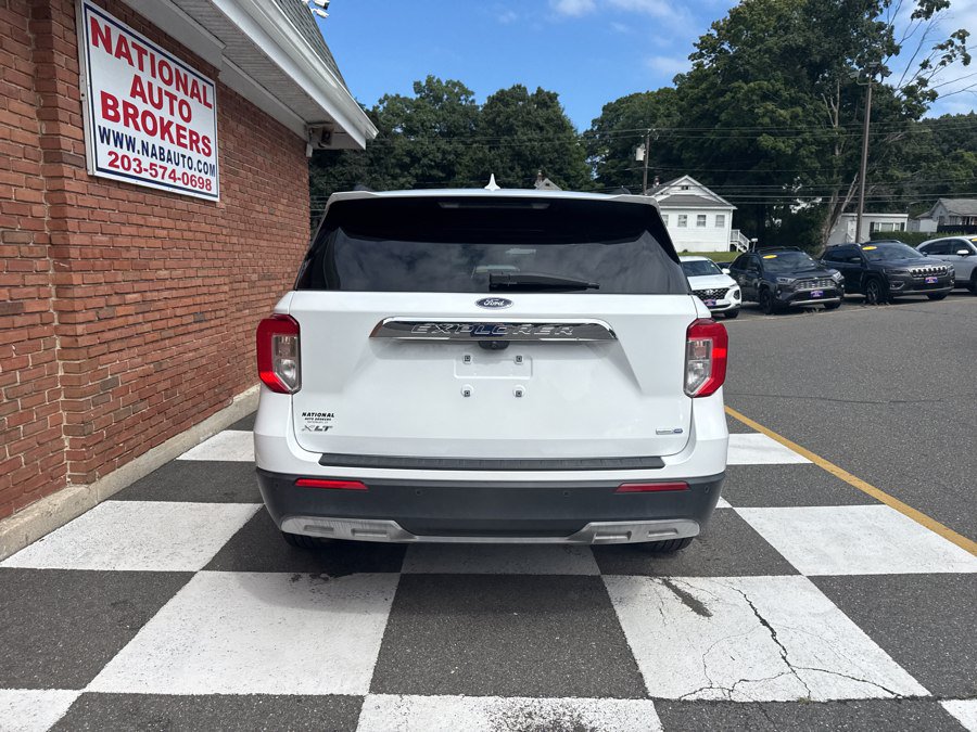 Used 2020 Ford Explorer XLT w/ Equipment Group 202A AWD/4WD image 10