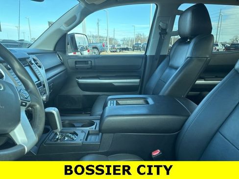 Used 2016 Toyota Tundra SR5 image 11