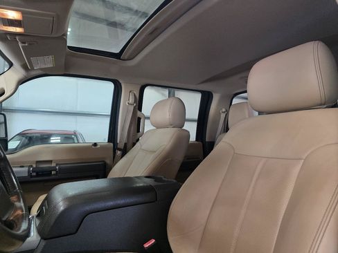 Used 2015 Ford F250 Lariat w/ Lariat Ultimate Package AWD/4WD image 15