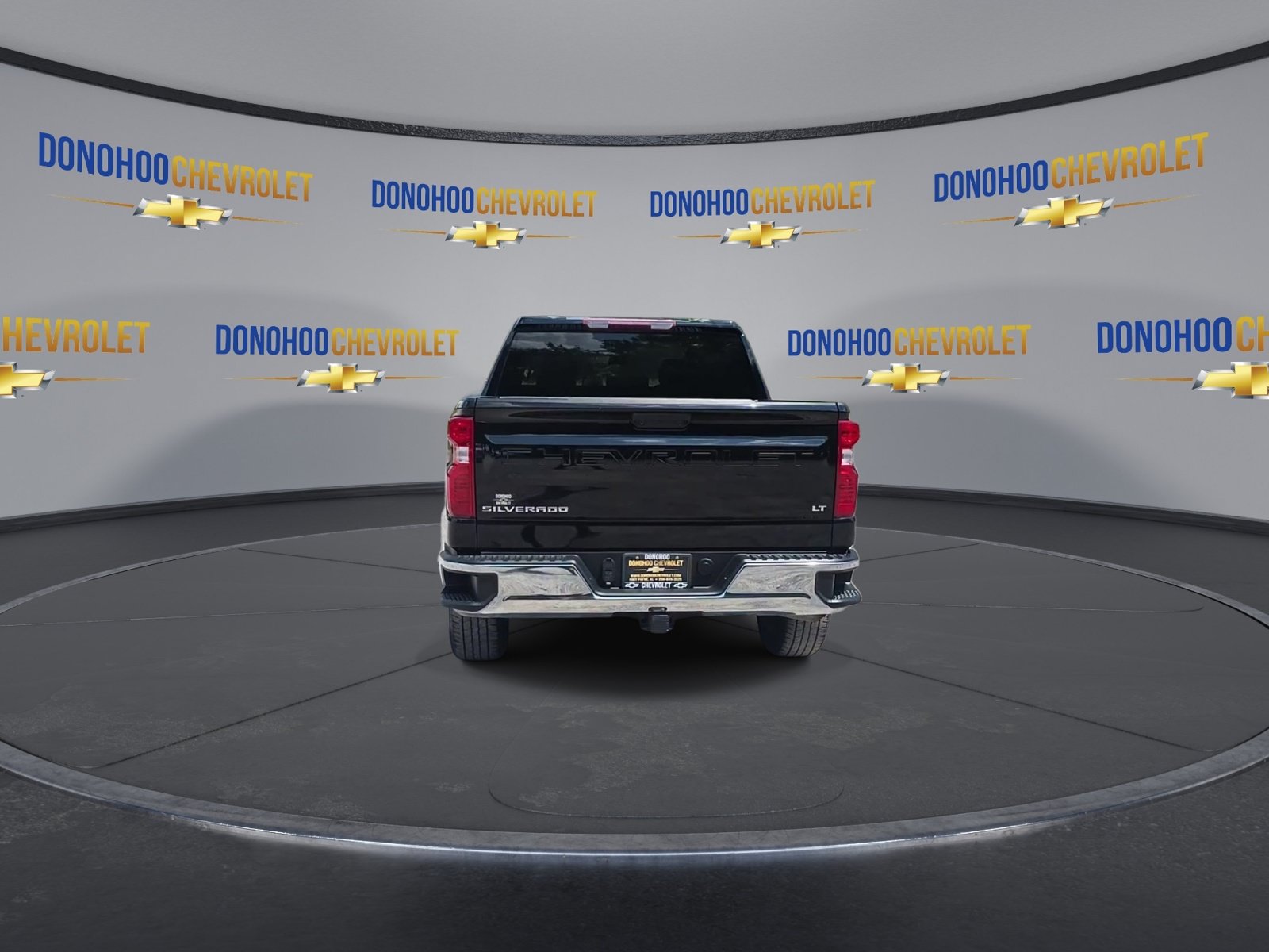 Used 2024 Chevrolet Silverado 1500 LT AWD/4WD image 11