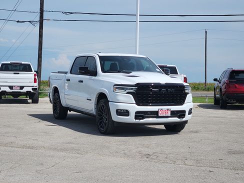 Used 2025 RAM 1500 Limited AWD/4WD image 3