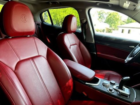 Used 2021 Alfa Romeo Stelvio Sprint w/ Nero Edizione image 29