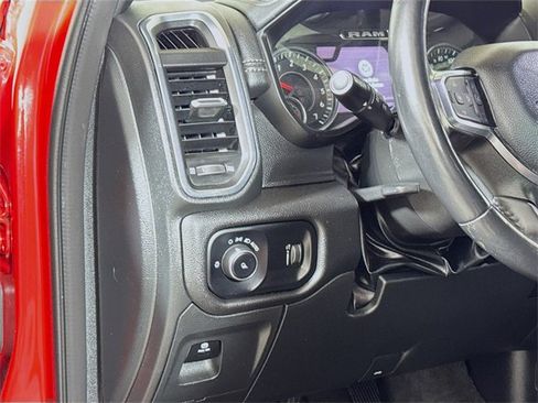 Used 2024 RAM 1500 Laramie image 8