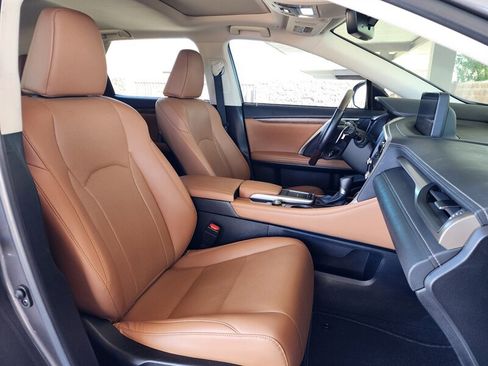 Used 2022 Lexus RX 350L w/ Premium Package image 70