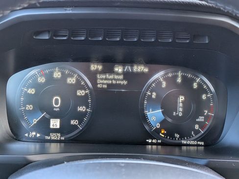 Used 2019 Volvo XC90 T6 Momentum w/ Advanced Package image 16