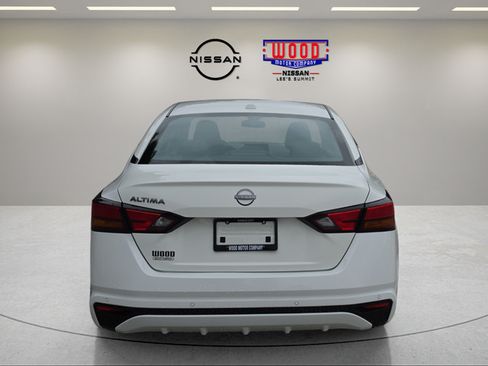 Certified 2025 Nissan Altima 2.5 S FWD image 3