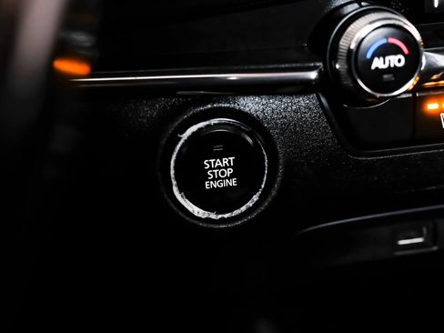 Used 2021 MAZDA MAZDA3 s image 21