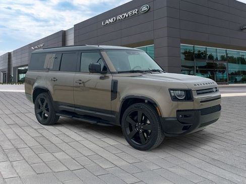 New 2026 Land Rover Defender 130 X-Dynamic SE AWD/4WD image 7