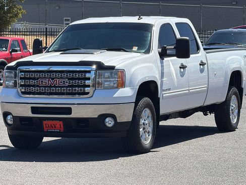 Used 2014 GMC Sierra 3500 SLE AWD/4WD image 10