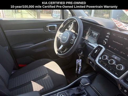 Used 2023 Kia Sorento LX FWD image 14