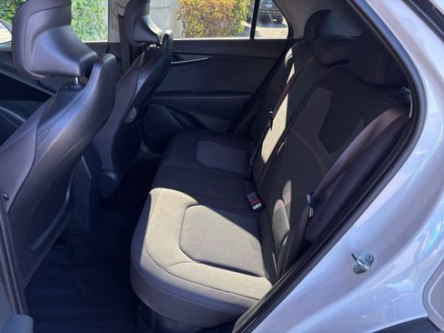 Used 2026 Kia Niro LX FWD image 23