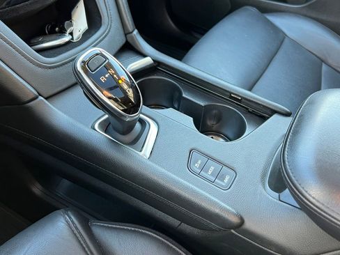 Used 2018 Cadillac XT5 Luxury w/ Driver Awareness Package image 43