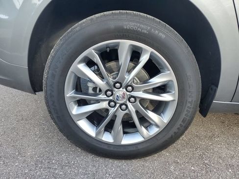 Used 2024 Buick Enclave Avenir w/ Avenir Technology Package AWD/4WD image 5