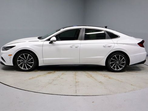 Certified 2022 Hyundai Sonata Limited w/ Cargo Package image 9