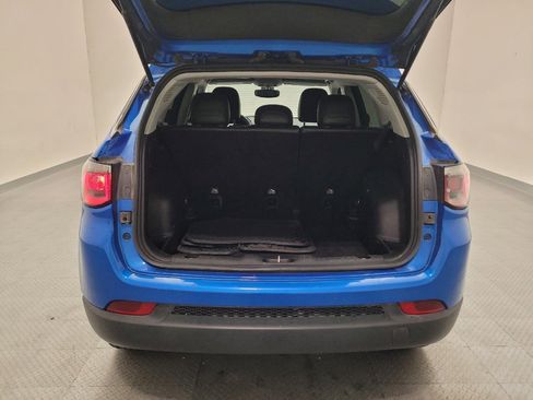 Used 2018 Jeep Compass Latitude w/ Cold Weather Group AWD/4WD image 29
