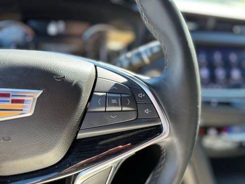 Used 2025 Cadillac XT5 Premium Luxury image 27