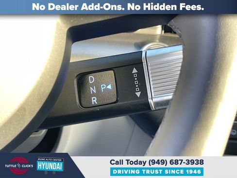Certified 2025 Hyundai Kona Limited FWD image 29