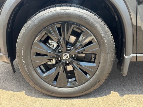 Used 2021 Nissan Rogue SV AWD/4WD image 10