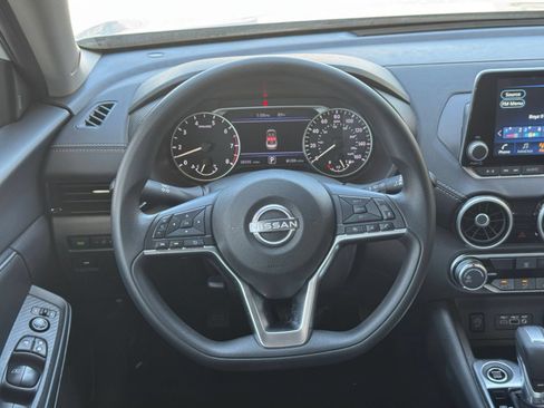 Used 2025 Nissan Sentra SV FWD image 22