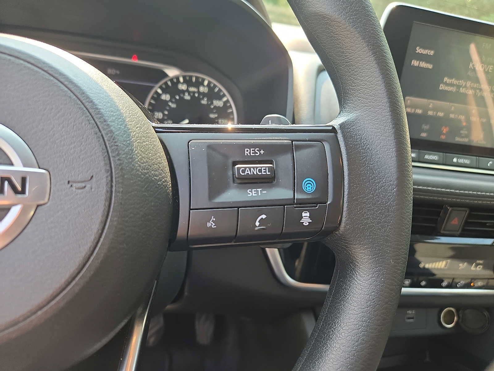 Used 2021 Nissan Rogue SV AWD/4WD image 21