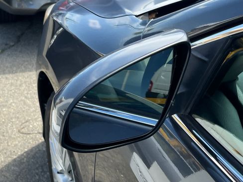 Used 2012 Toyota Camry LE FWD image 8