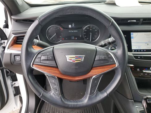 Used 2023 Cadillac XT5 Premium Luxury image 24