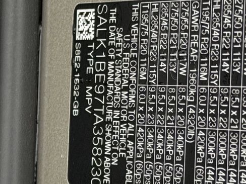 New 2026 Land Rover Range Rover Long Wheelbase Autobiography image 27