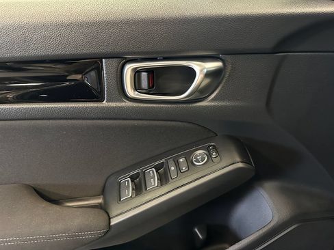 Used 2025 Honda Civic Sport image 19