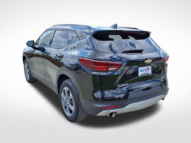 Used 2024 Chevrolet Blazer LT w/ Convenience Package FWD image 6