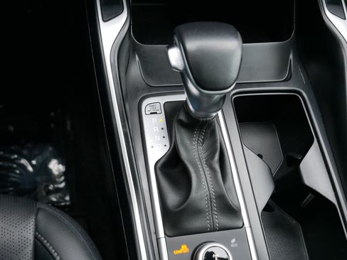 Certified 2021 Kia Sorento S w/ Panoramic Sunroof Package image 24