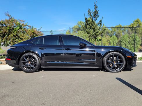 Certified 2024 Porsche Panamera image 8
