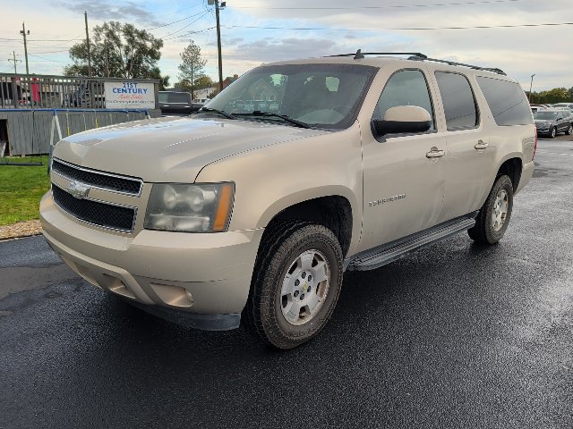Used 2007 Chevrolet Suburban LT w/ LT Preferred Equipment Group AWD/4WD image 1