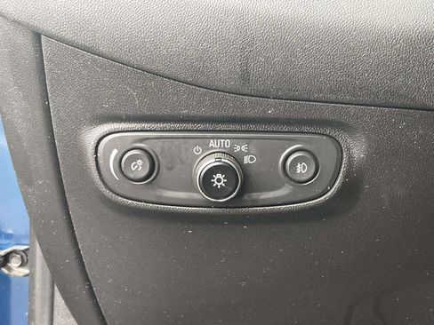 Used 2021 Chevrolet Equinox LT FWD image 20