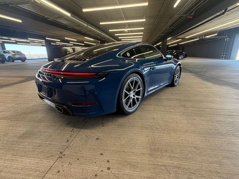 Certified 2025 Porsche 911 Carrera T RWD image 4