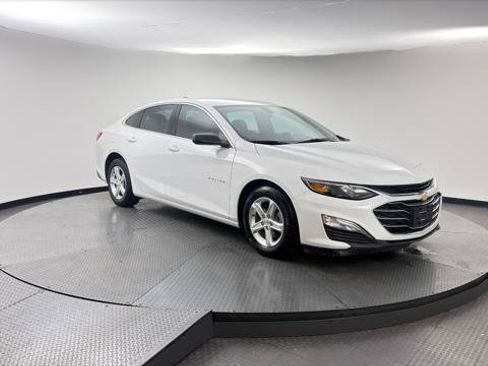Used 2022 Chevrolet Malibu LS FWD image 11
