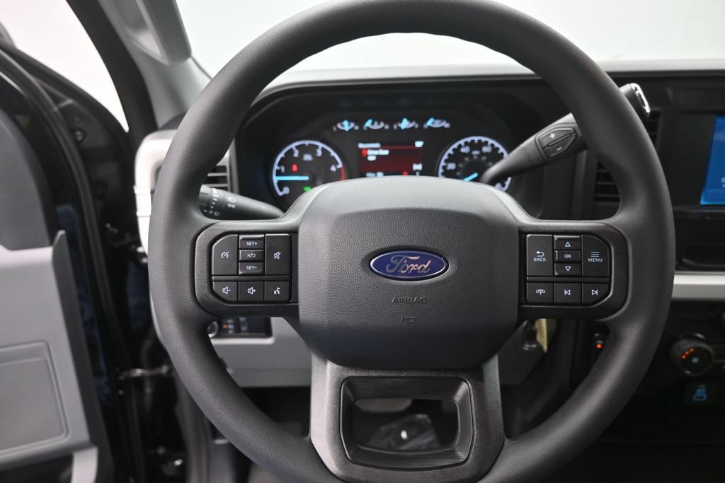 New 2027 Ford F250 XL w/ Tremor Off-Road Package AWD/4WD image 3