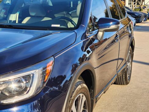 Used 2018 Subaru Outback 2.5i Limited image 9
