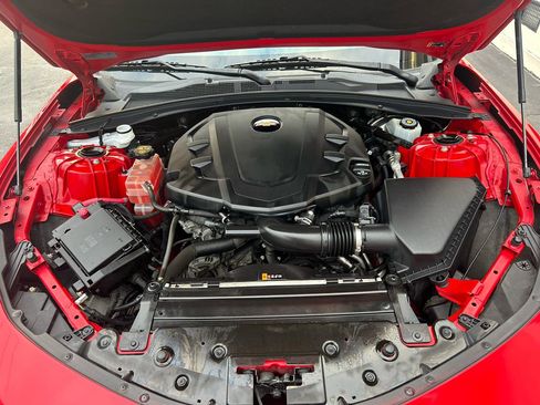 Used 2019 Chevrolet Camaro LT image 26