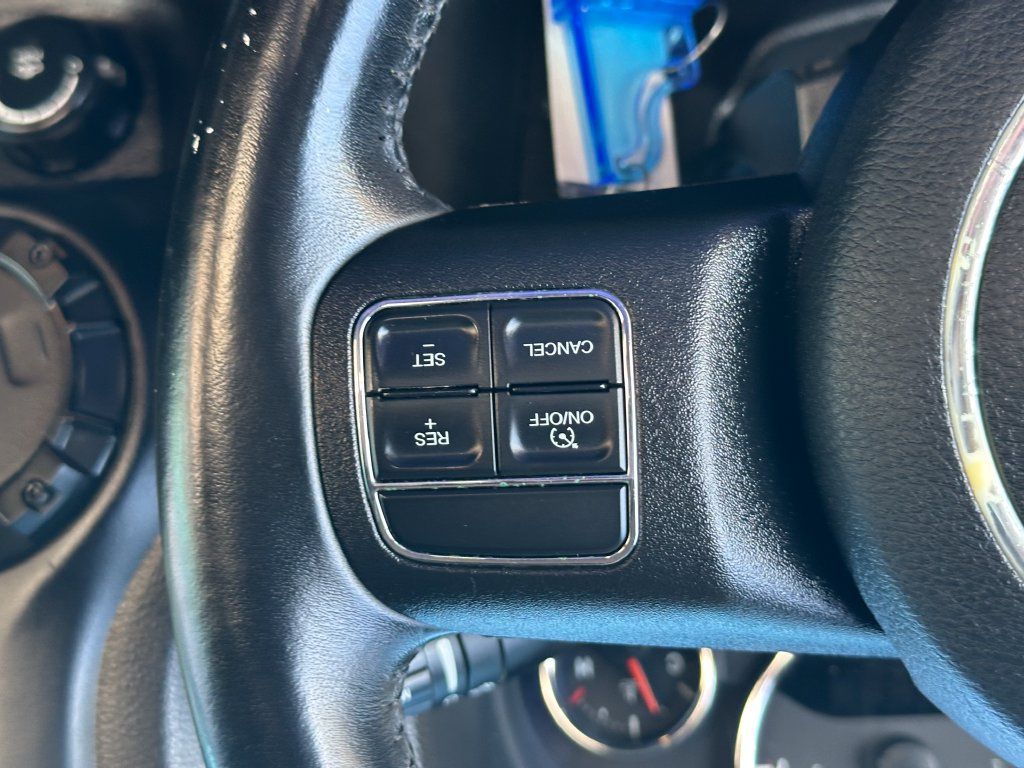 Used 2018 Jeep Wrangler Sport w/ Connectivity Group AWD/4WD image 23