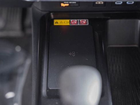 Used 2025 Toyota Camry LE image 23