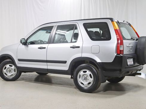 Used 2004 Honda CR-V LX image 9