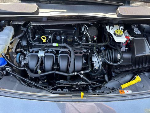 Certified 2023 Ford Transit Connect XLT FWD image 8
