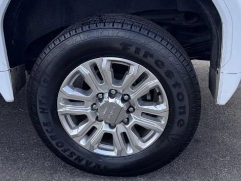 Used 2020 GMC Sierra 2500 Denali w/ Technology Package AWD/4WD image 7